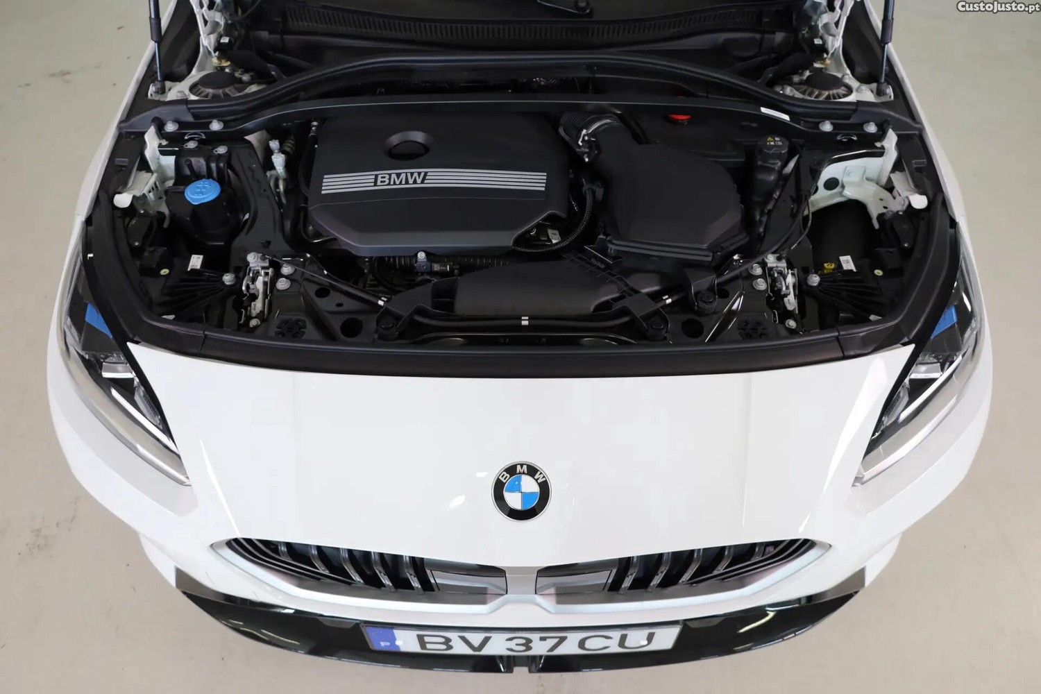 BMW 216 Pack Desportivo M Pro — fotografia 14