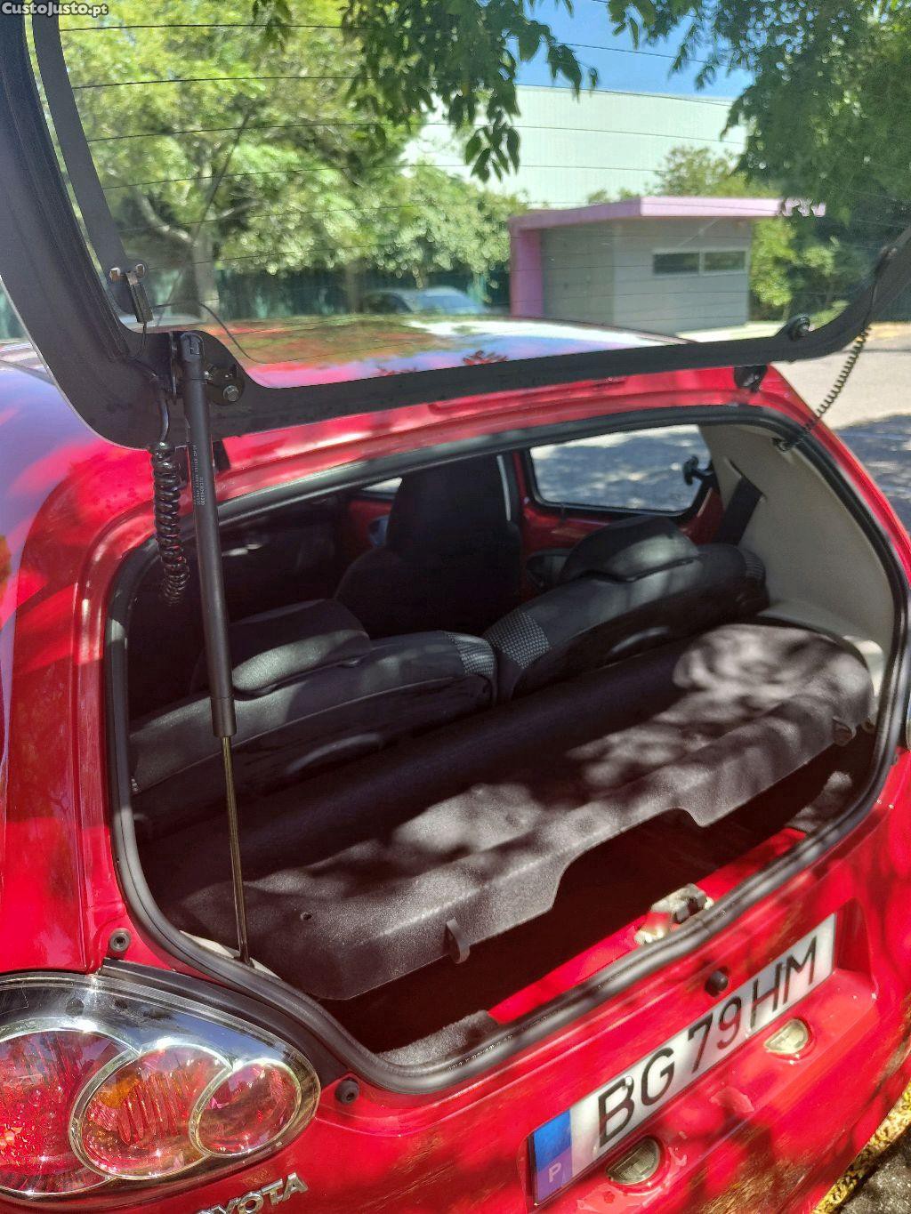 Toyota Aygo Blue — fotografia 3