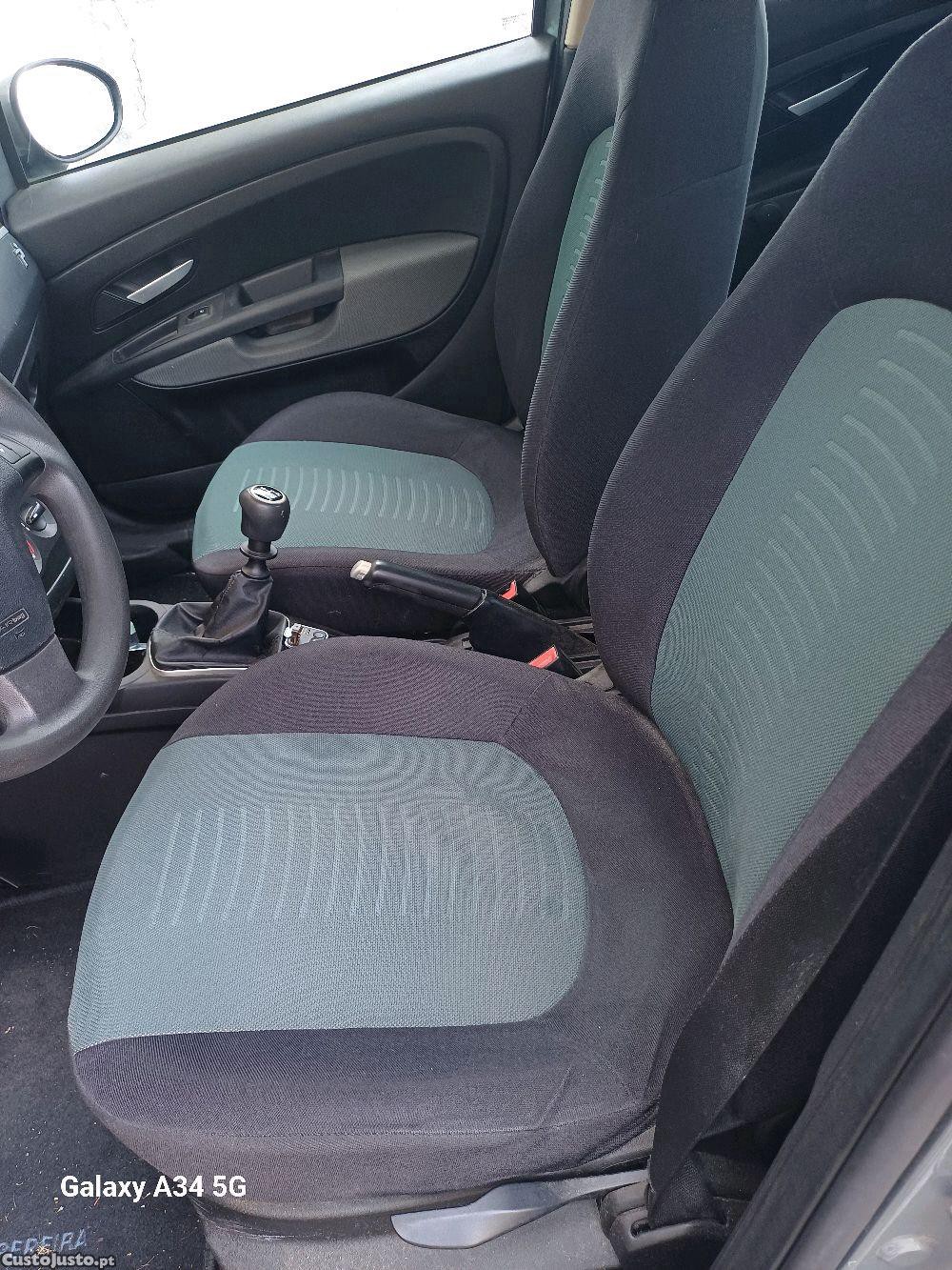 Fiat Punto grand punto 1.2 — fotografia 6