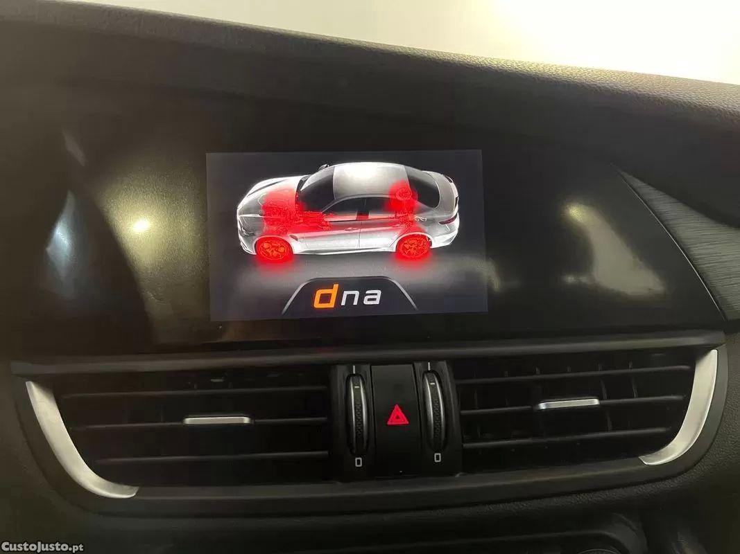 Alfa Romeo Giulia 2.2 d — fotografia 7