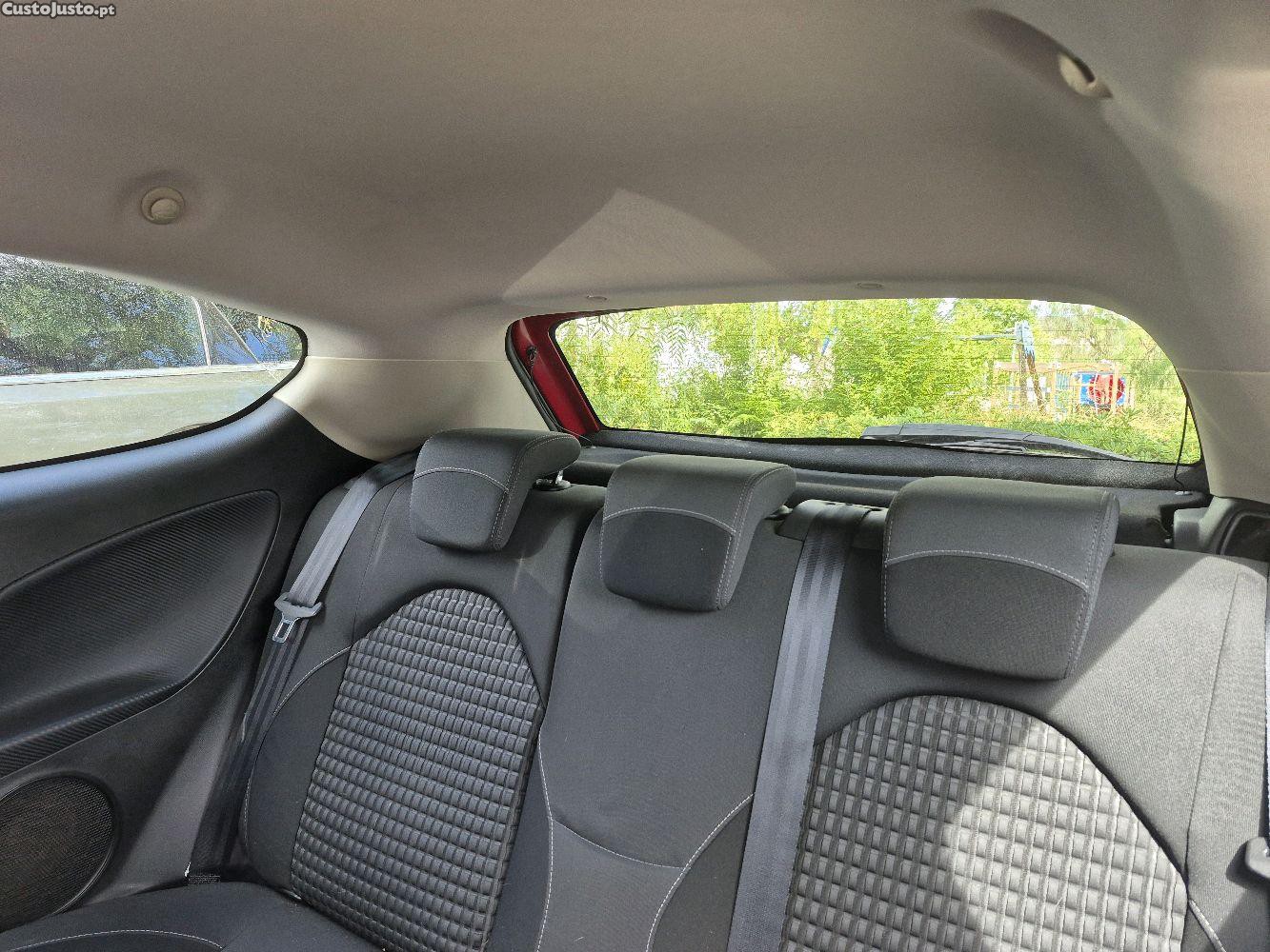 Alfa Romeo MiTo 1.3 JTD — fotografia 4