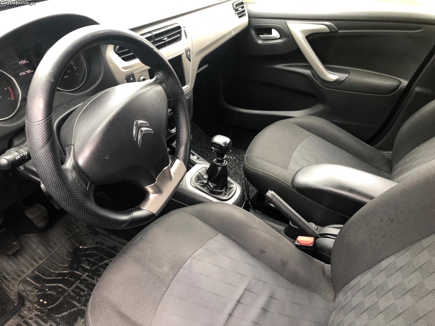 Citroën C-Elysée 1.5 Blue HDi — fotografia 5