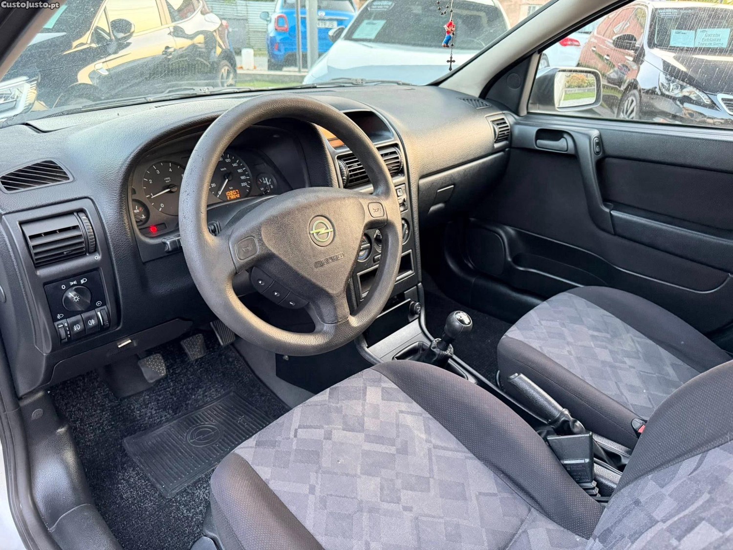Opel Astra 1.4 EcoTec Club — fotografia 10
