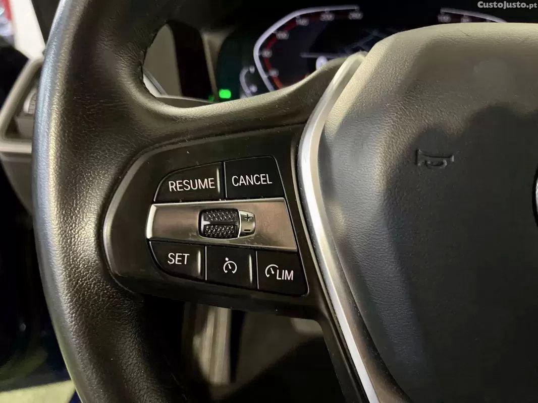 BMW 318 D auto — fotografia 28
