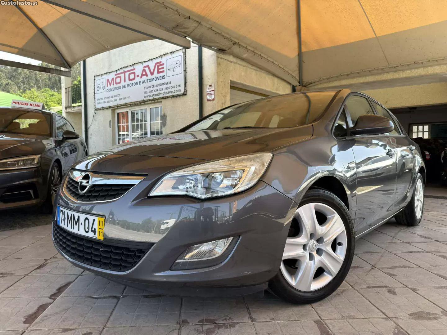 Opel Astra 1.3 cdti enjoy — photo 2