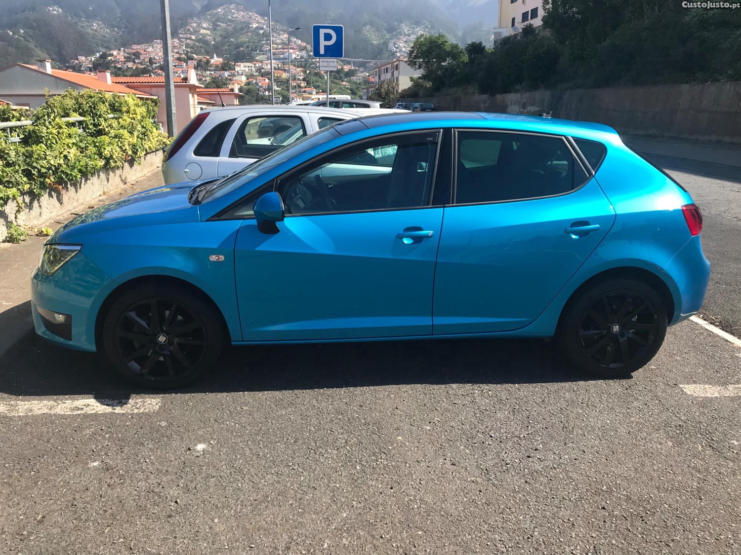 SEAT Ibiza 1.4 Tdi FR — fotografia 11