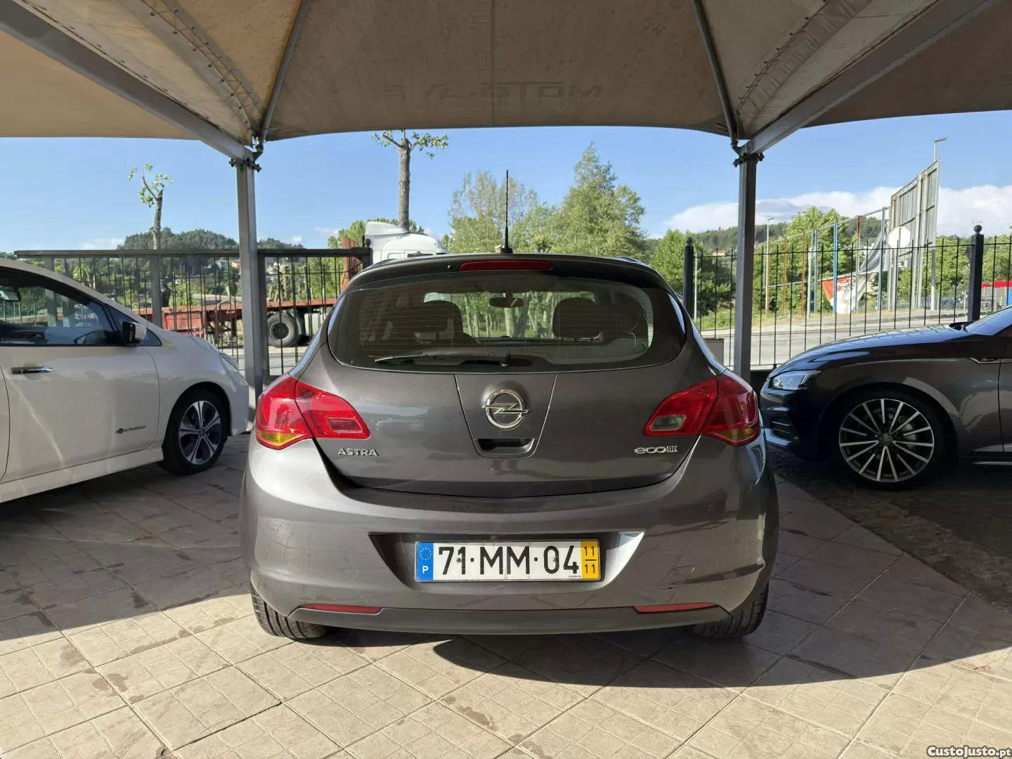 Opel Astra 1.3 cdti enjoy — photo 5