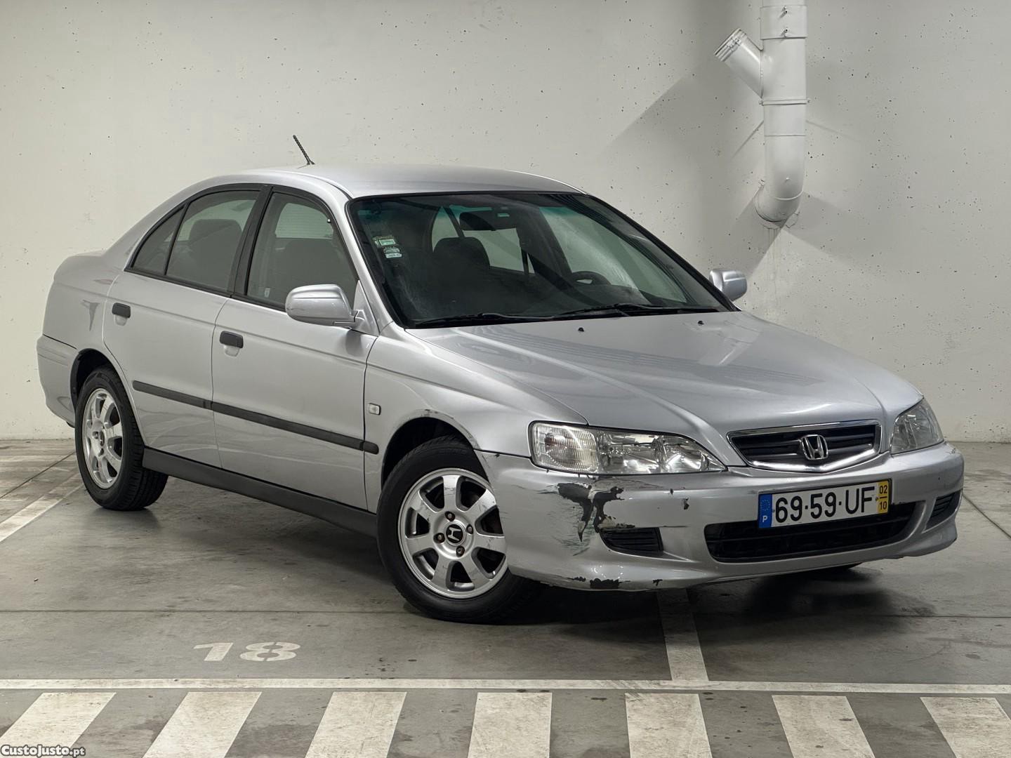 Honda Accord 1.6 LS — fotografia 17