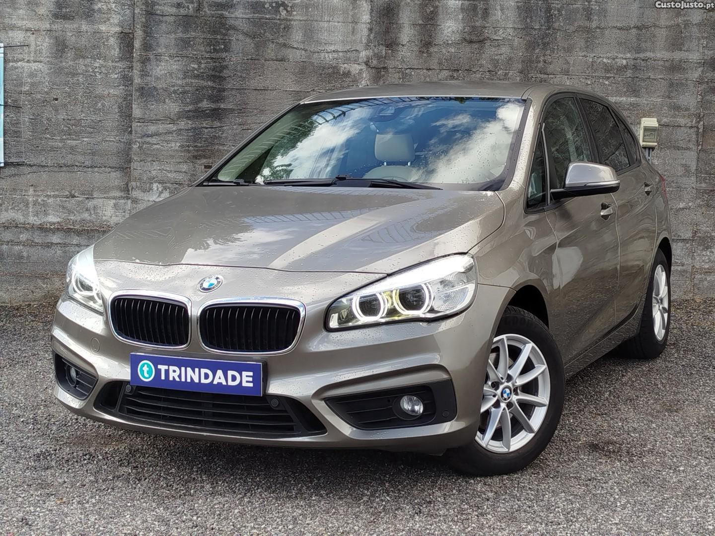 BMW 216 Active Tourer d Luxury Line — fotografia 8