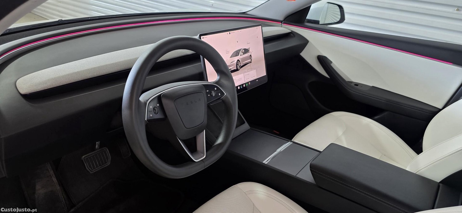 Tesla Model 3 Tração Traseira Premium — fotografia 15