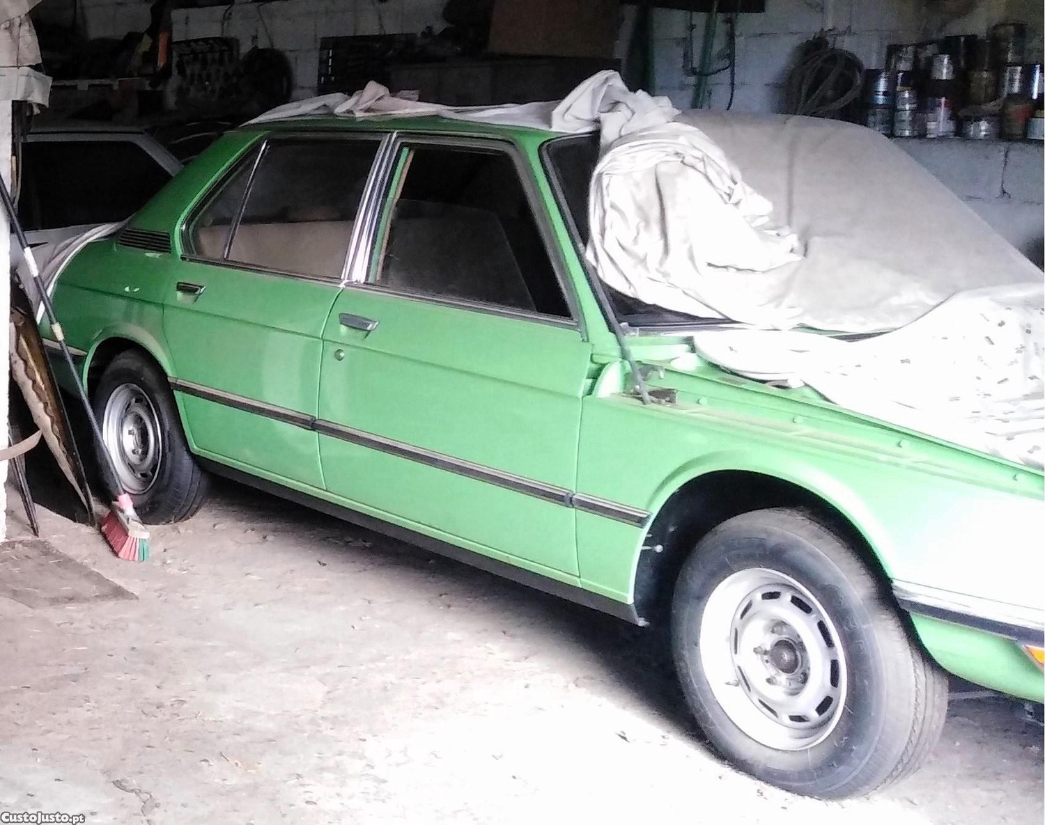 BMW 520 1975 — photo 3