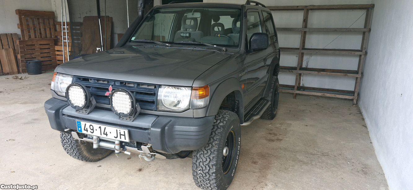 Mitsubishi Pajero 2.5TD — fotografia 10