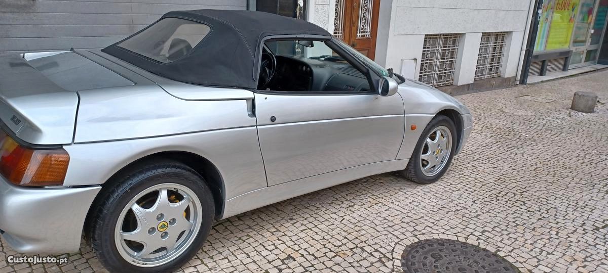 Lotus Elan SE M100 turbo com Certificado de clássico — fotografia 2