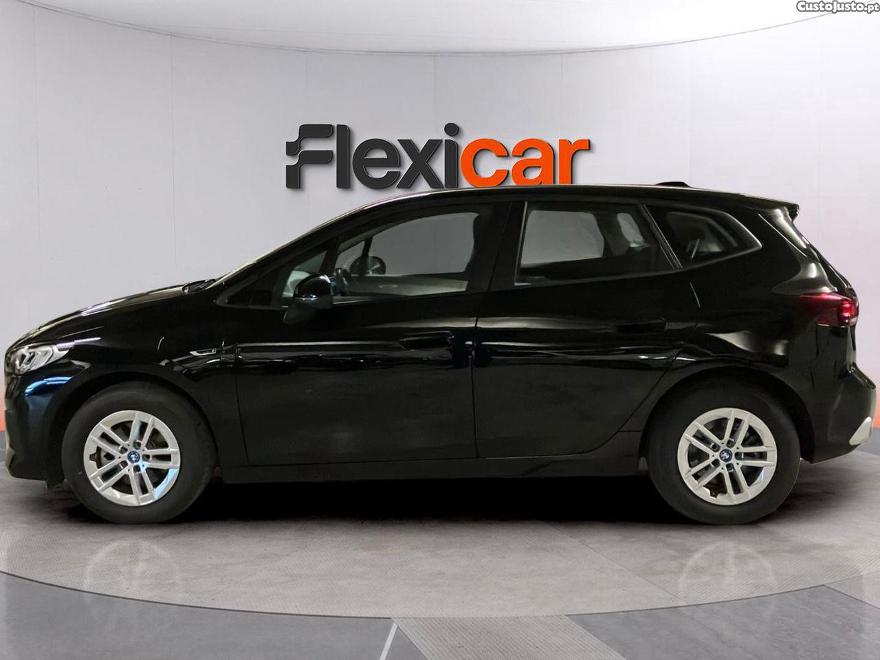 BMW 225 Active Tourer XE e xDrive Line Luxury — fotografia 21