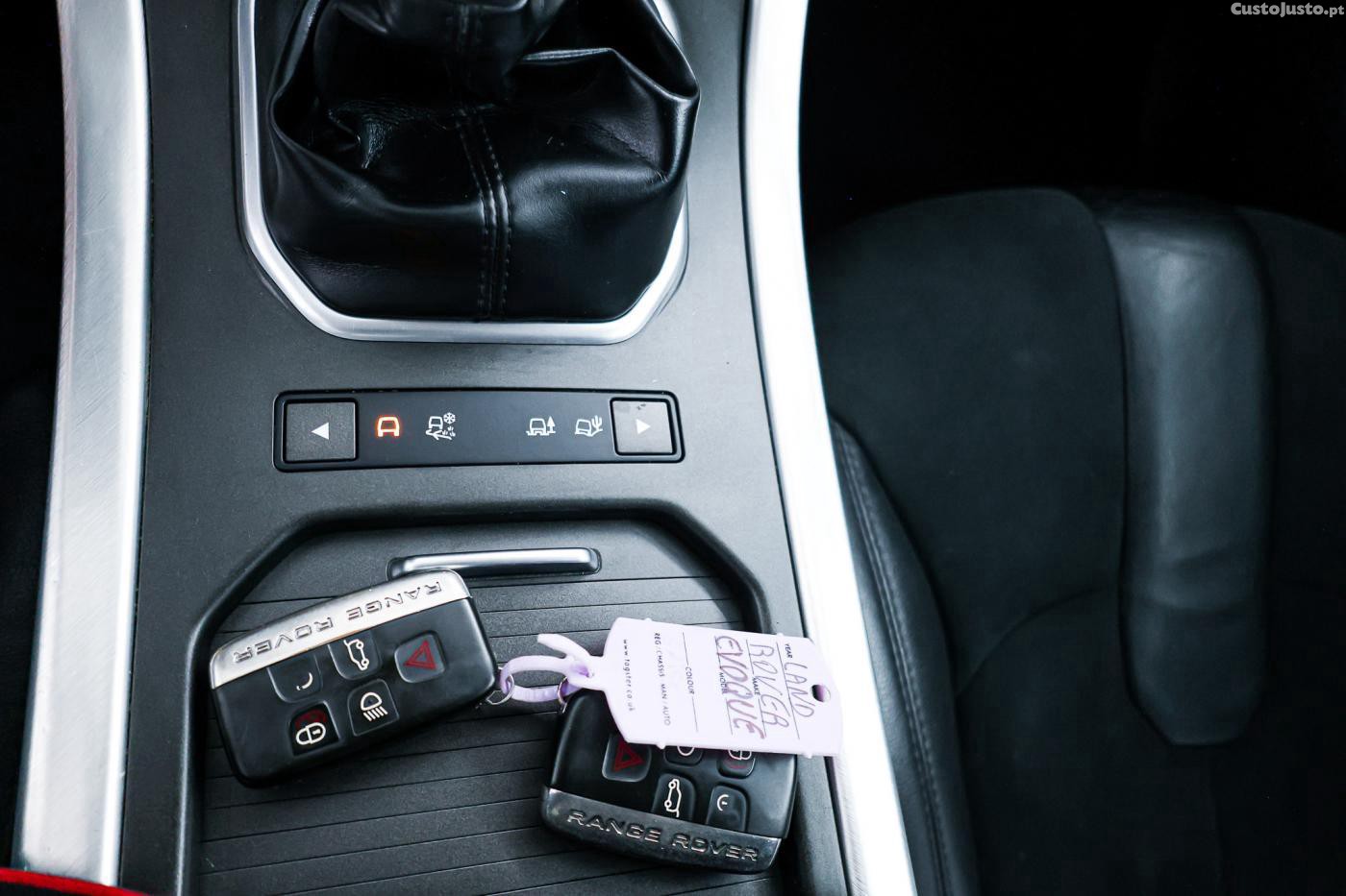 Land Rover Range Rover Evoque 2.2 TD4 Pure — fotografia 4