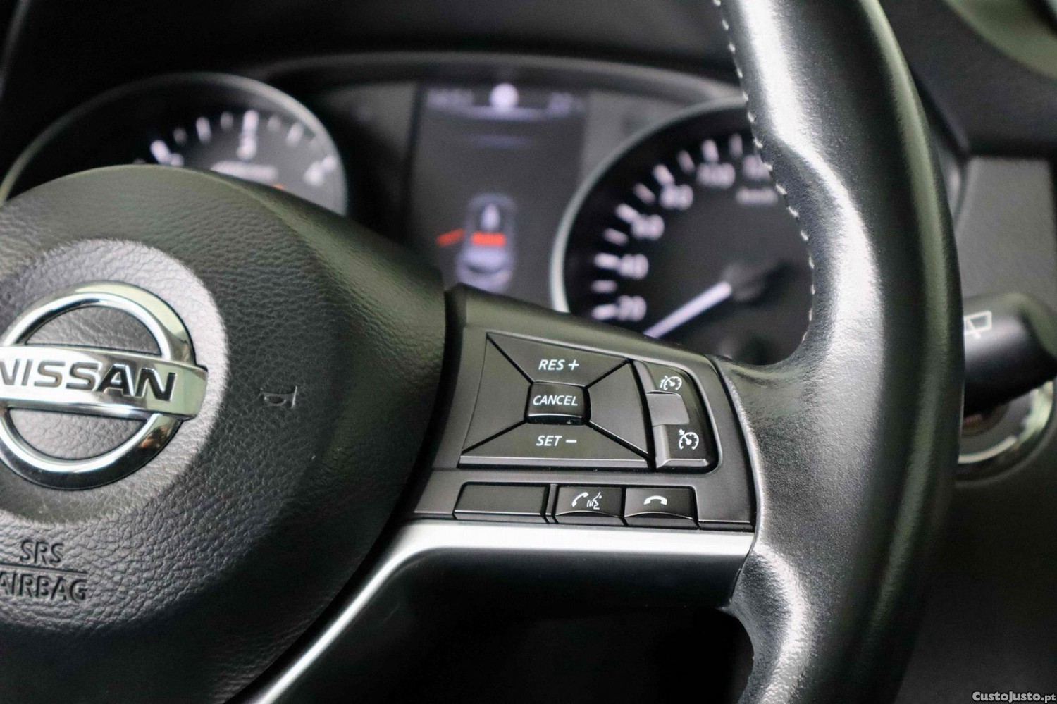 Nissan Qashqai 1.5 dCi N-Connecta — fotografia 12