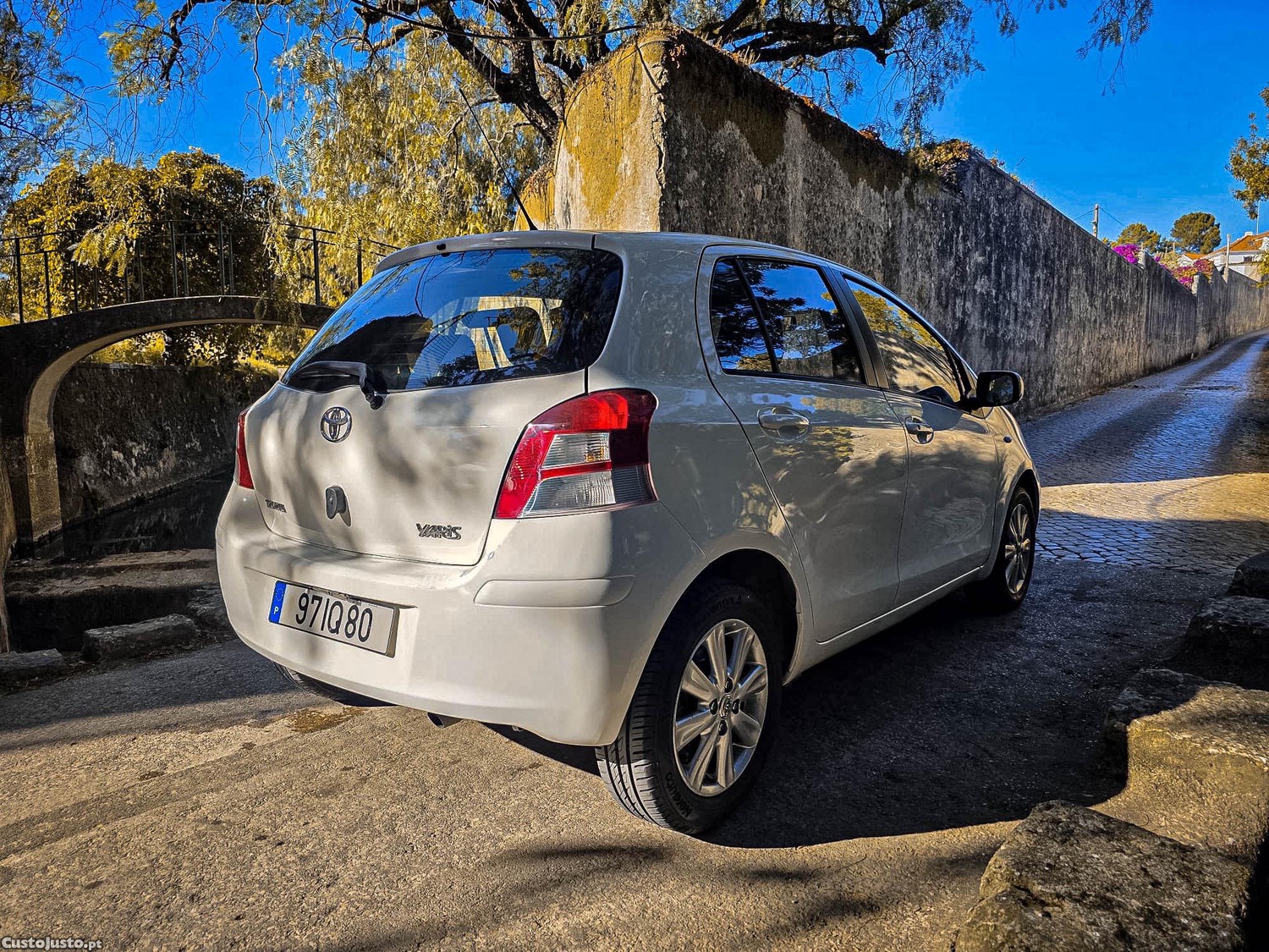 Toyota Yaris 1.3 VVTI — fotografia 6