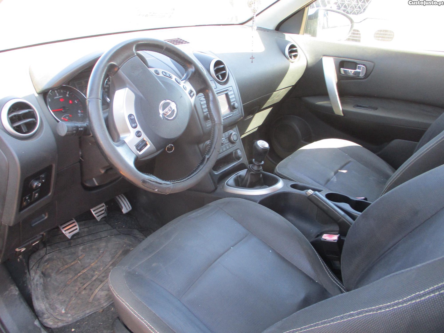 Nissan Qashqai 1.5 DCI 7 Lugares — fotografia 4