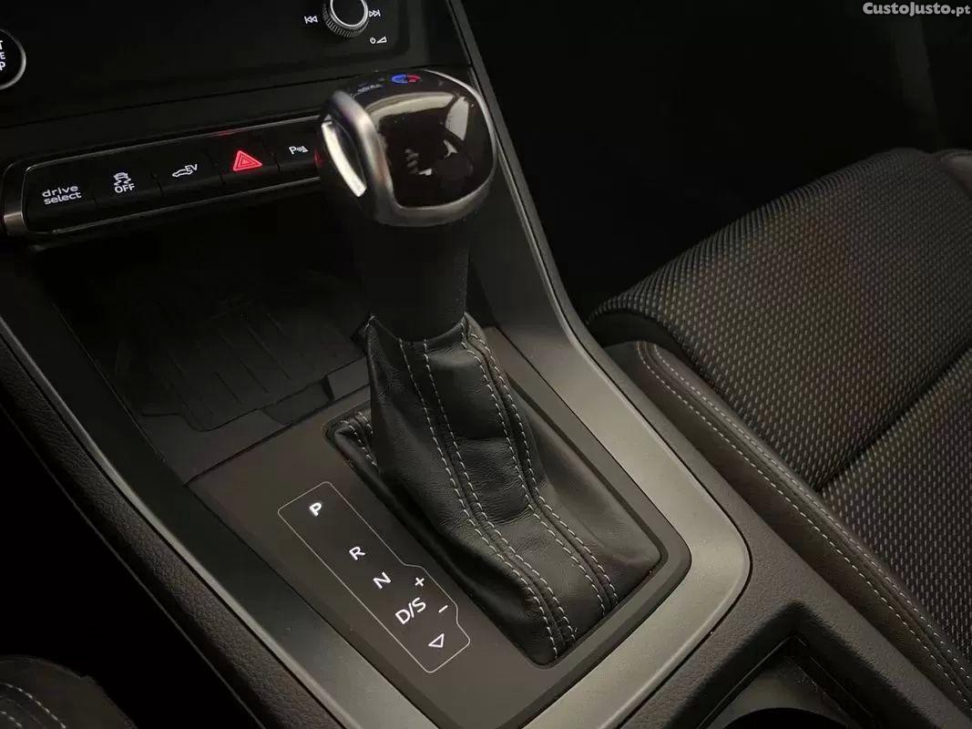 Audi Q3 45 tfsie s line s tronic — fotografia 7