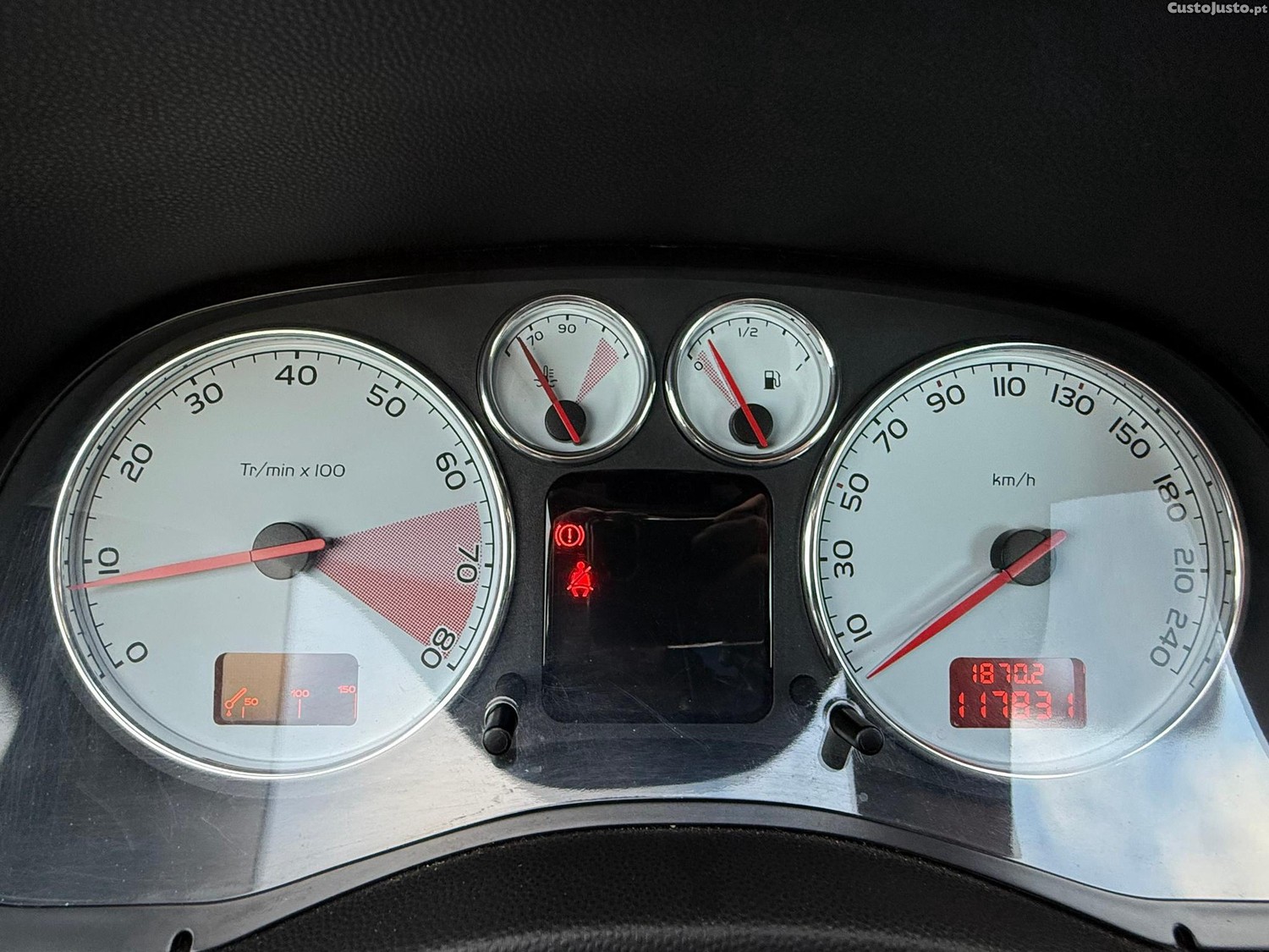 Peugeot 307 CC 2.0 Sport — fotografia 17
