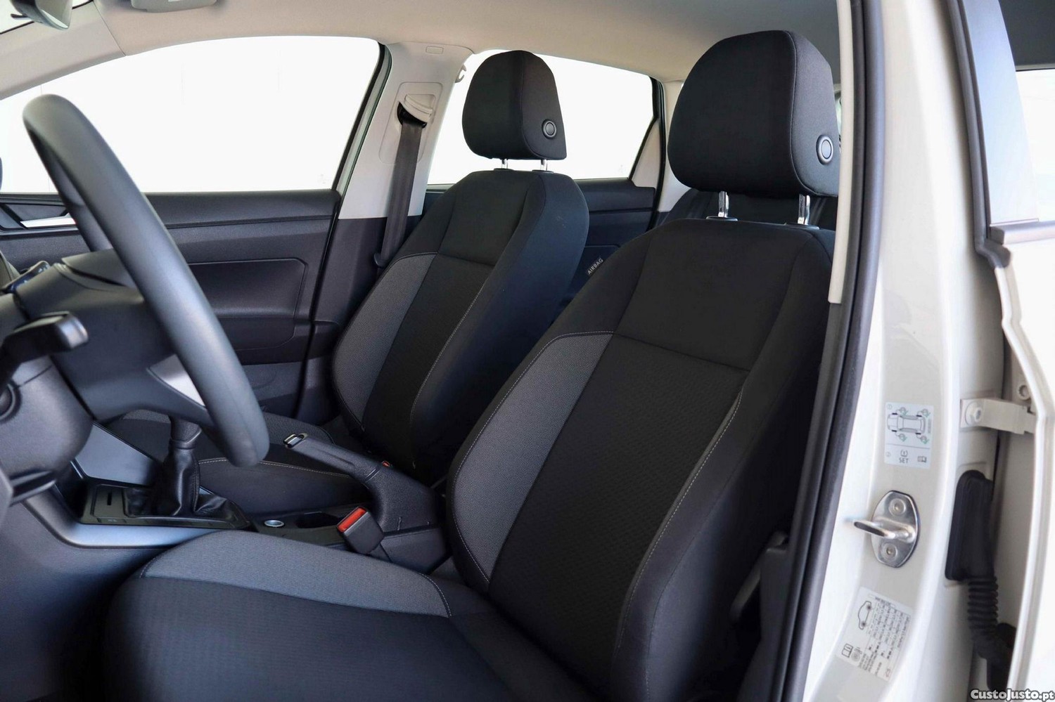 Volkswagen Taigo 1.0 TSI Life — fotografia 6