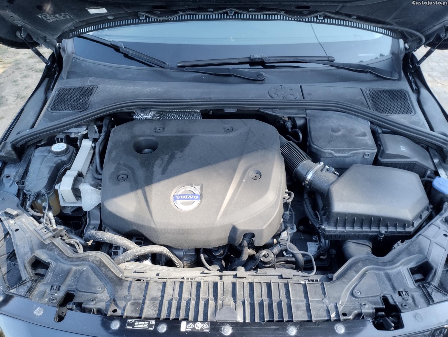 Volvo V60 2.0 D4 181CV MOMENTUM GEARTRONIC - "Motor " - C/ GARANTIA - COMO NOVA - "Preço Imbatível" — fotografia 17