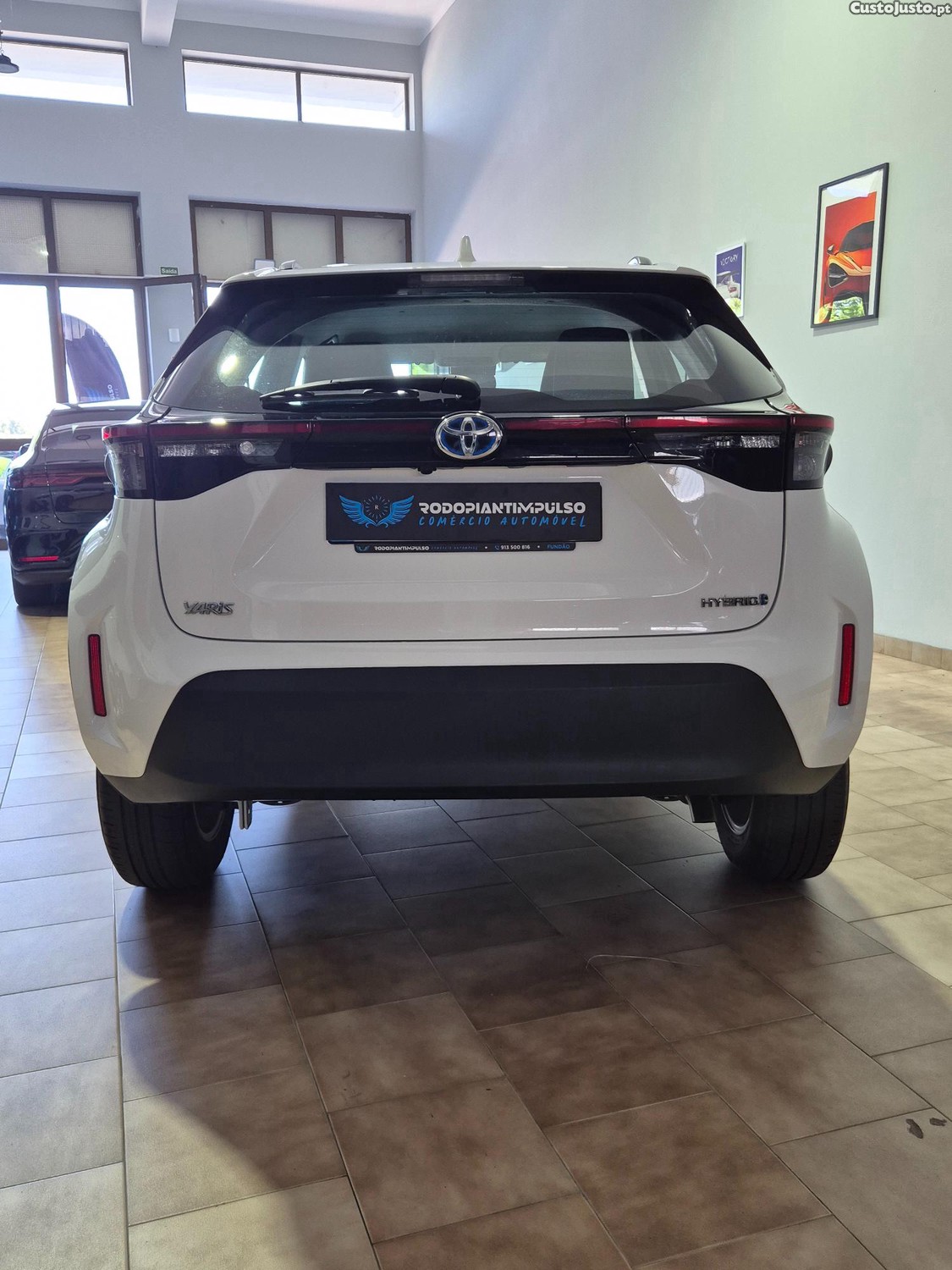 Toyota Yaris CROSS 1.5 hybrid — fotografia 3