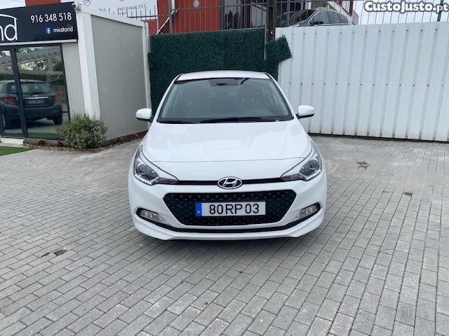 Hyundai i20 1.1 Classic 75 Cv — fotografia 7