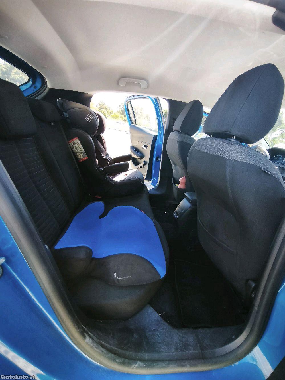 Peugeot e-208 Allure — fotografia 2