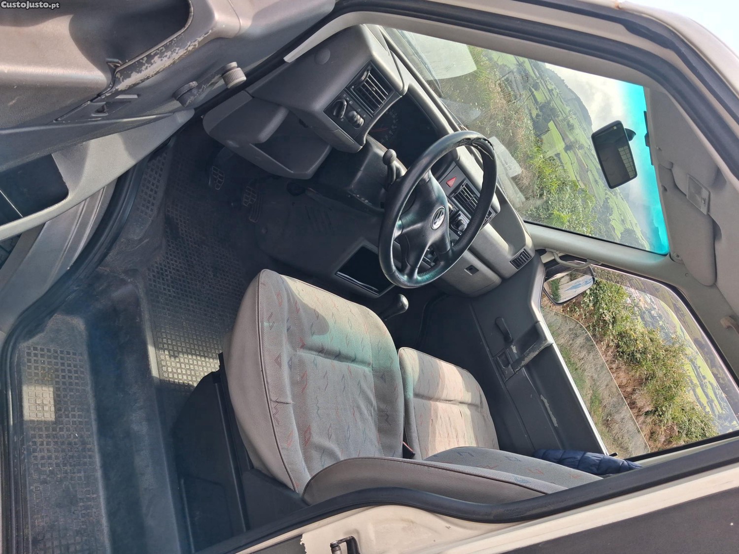 Volkswagen Transporter 2.5 td — fotografia 3