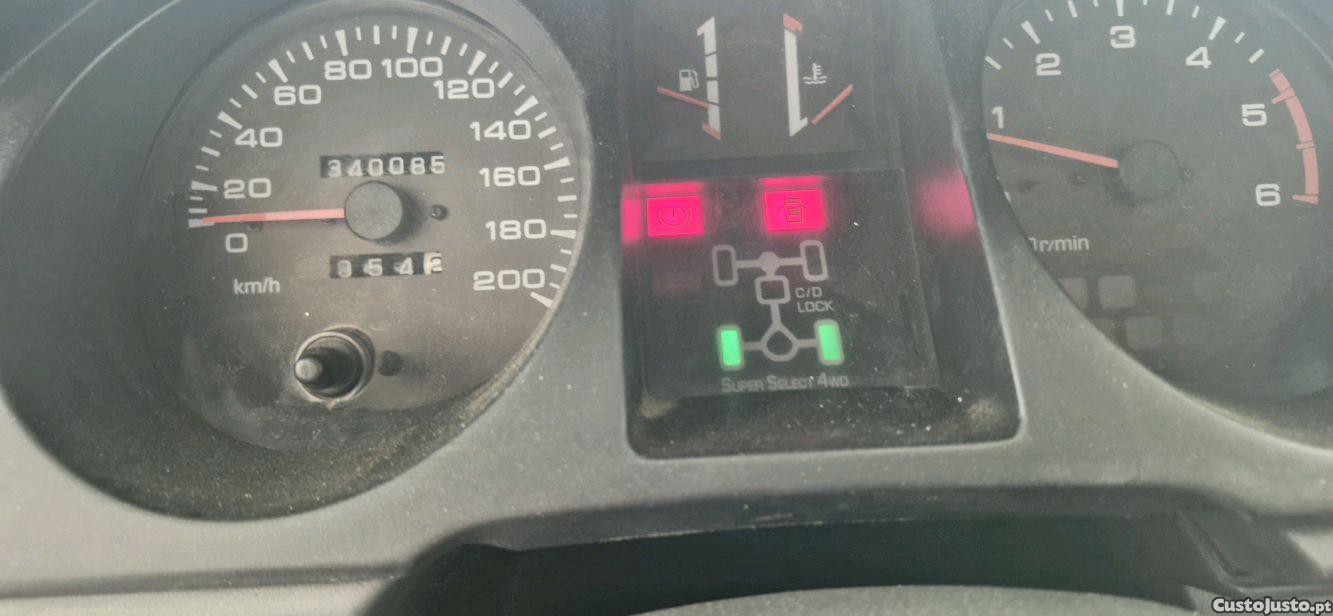 Mitsubishi Pajero 2.5TD — fotografia 5