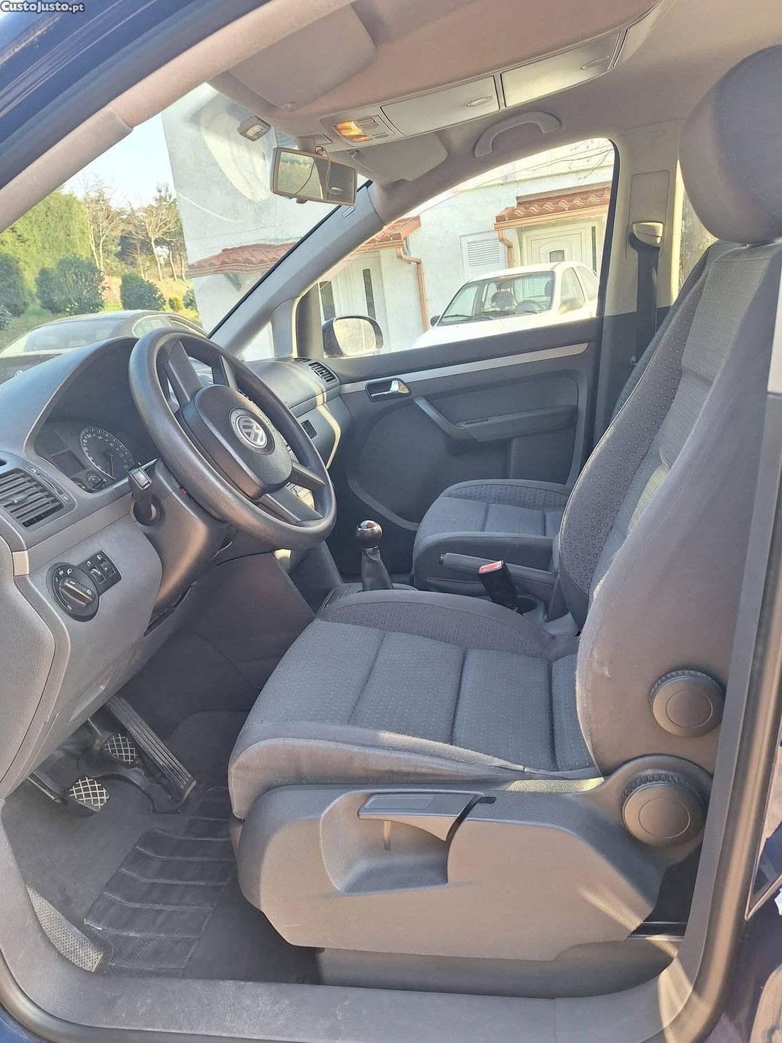 VW Touran (Touran) 1.9TDI — photo 4