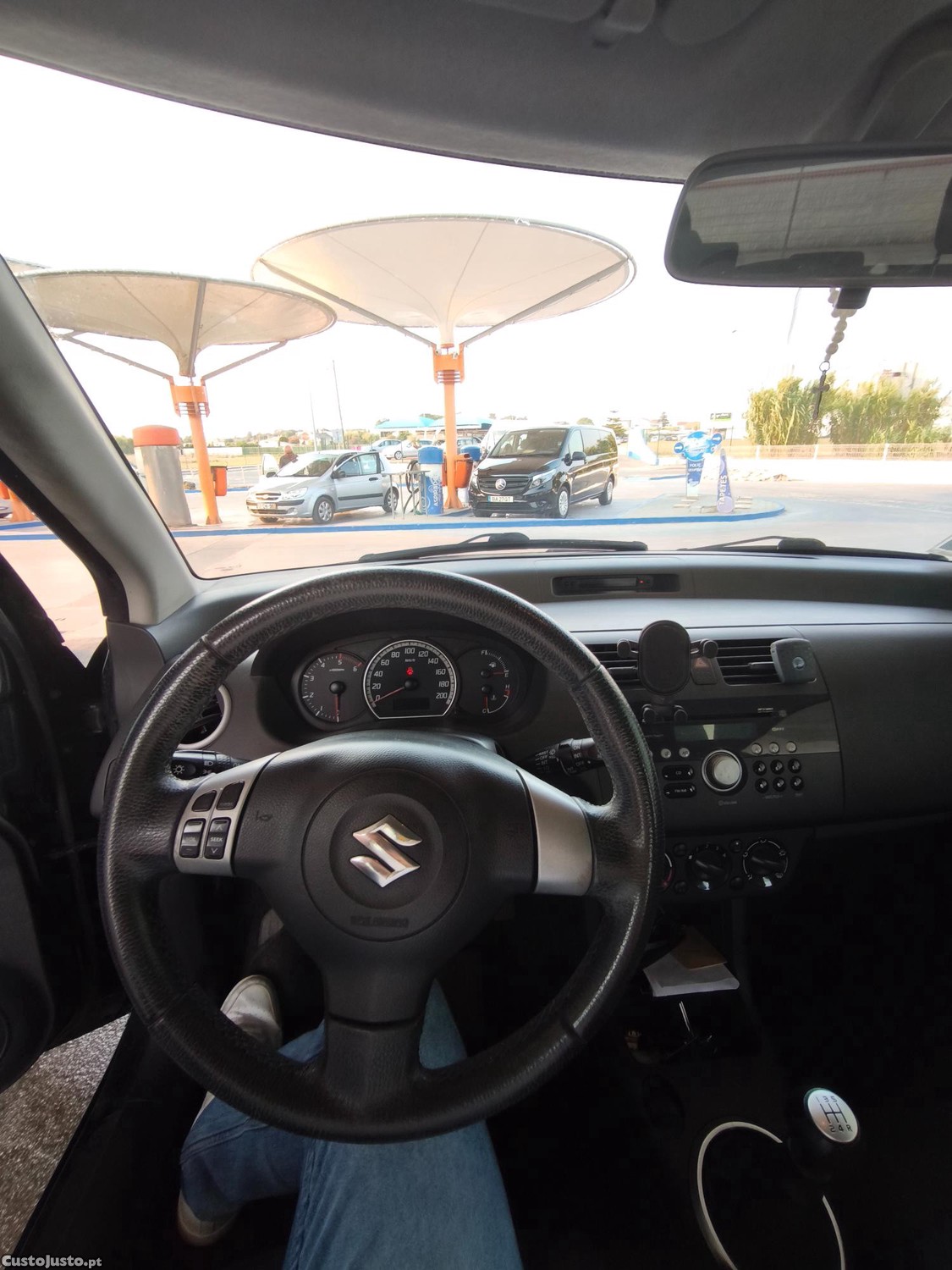 Suzuki Swift 1.3 DDiS GL — fotografia 3
