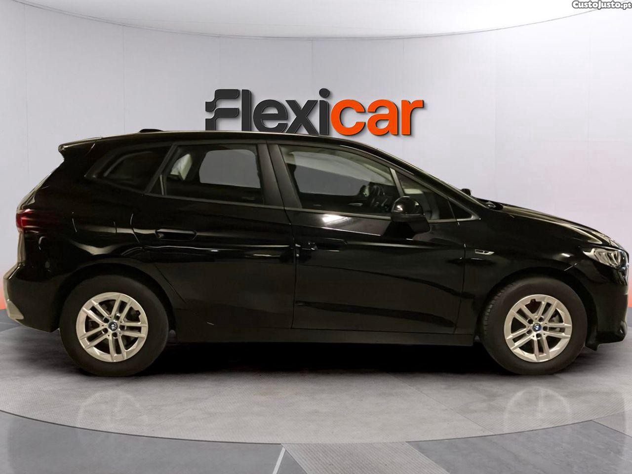 BMW 225 Active Tourer XE e xDrive Line Luxury — fotografia 20
