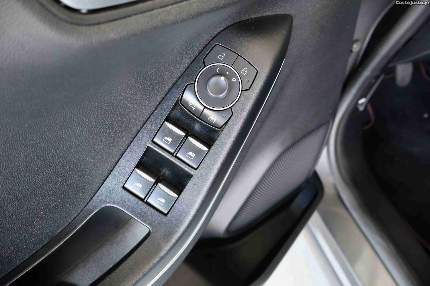 Ford Puma 1.0 EcoBoost MHEV ST-Line — fotografia 19