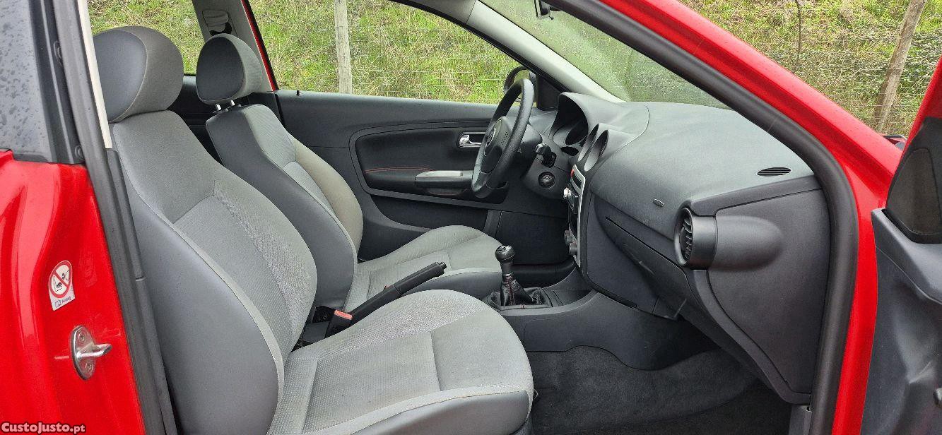SEAT Ibiza 1.2i — fotografia 5