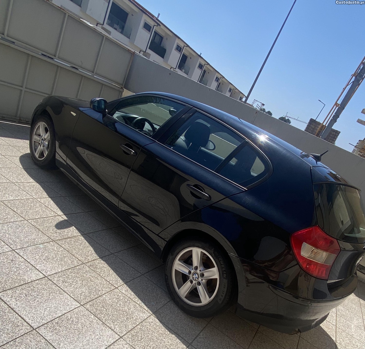 BMW 116 i — fotografia 8