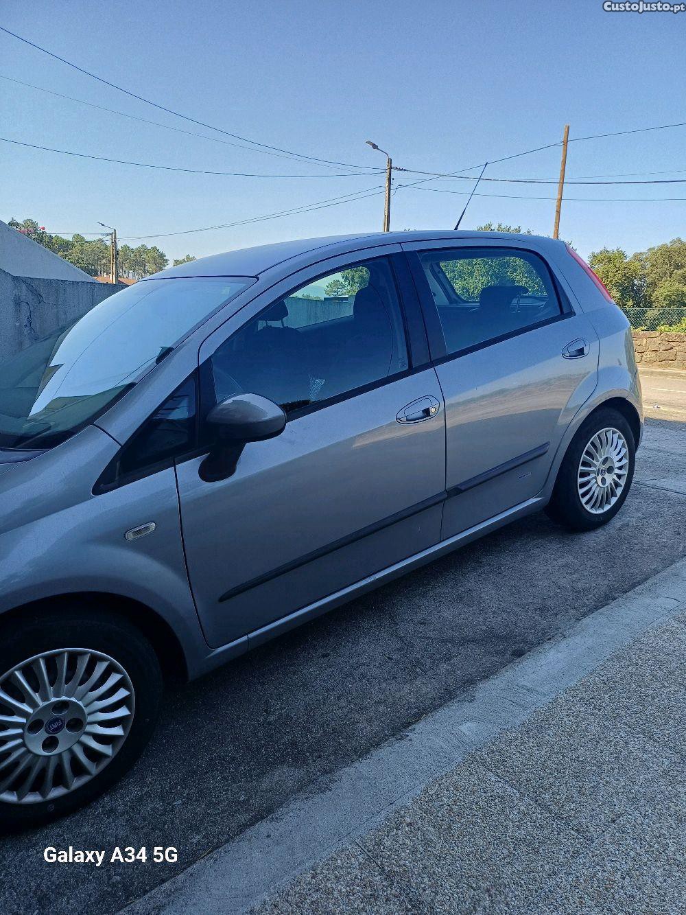Fiat Punto grand punto 1.2 — fotografia 10