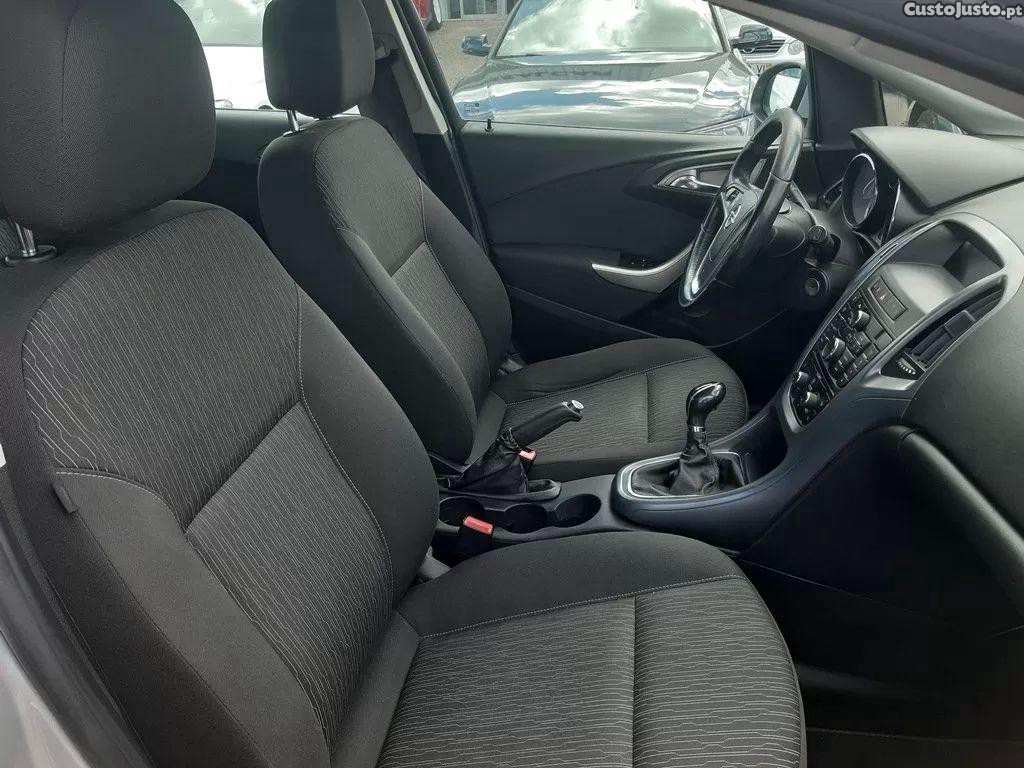 Opel Astra 1.3 cdti cosmo s/s 104g — fotografia 5