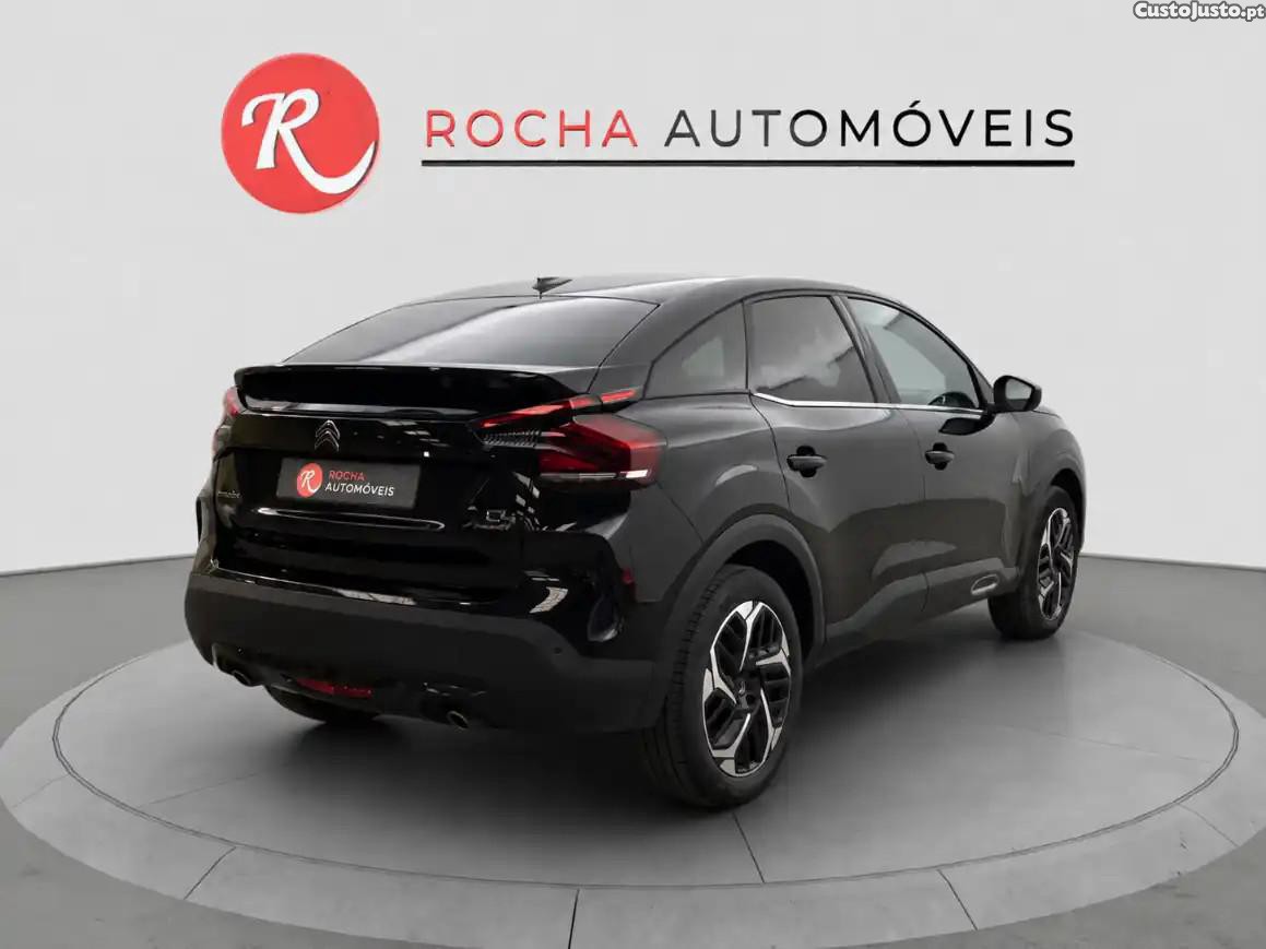 Citroën C4 1.2 PureTech Shine — fotografia 4