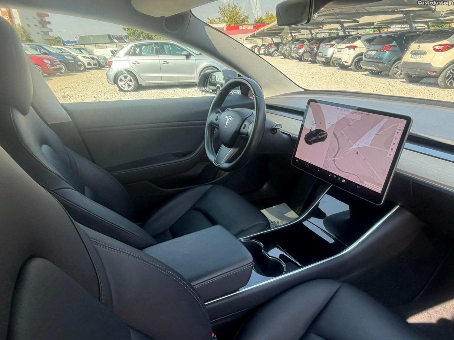 Tesla Model 3 Long-Range Dual Motor AWD — fotografia 7