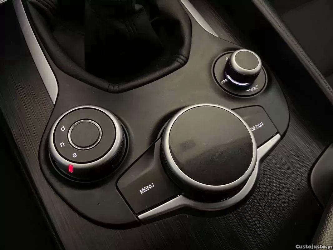 Alfa Romeo Giulia 2.2 d — fotografia 4