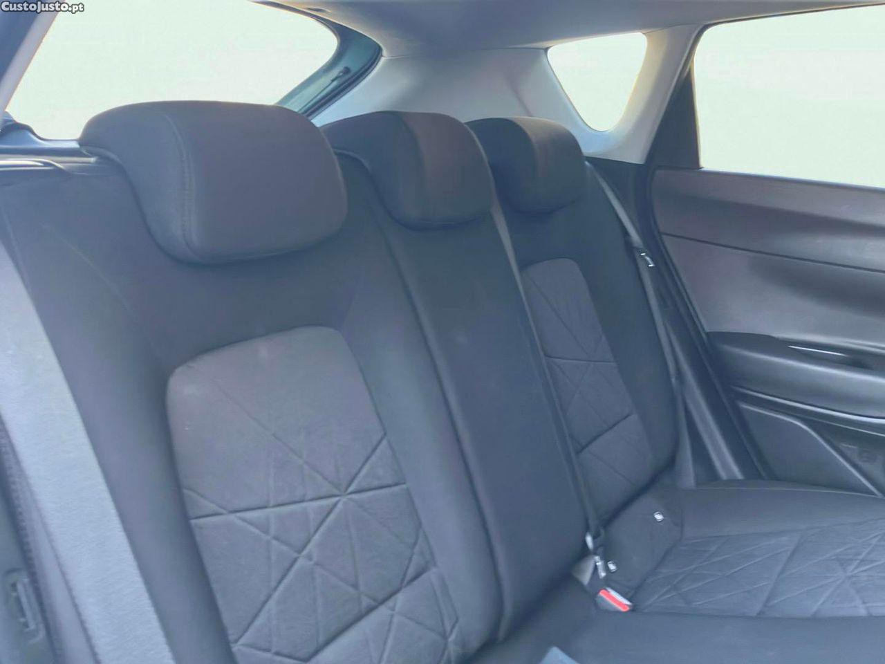 Hyundai Bayon 1.0 T-GDI Premium TT — fotografia 4