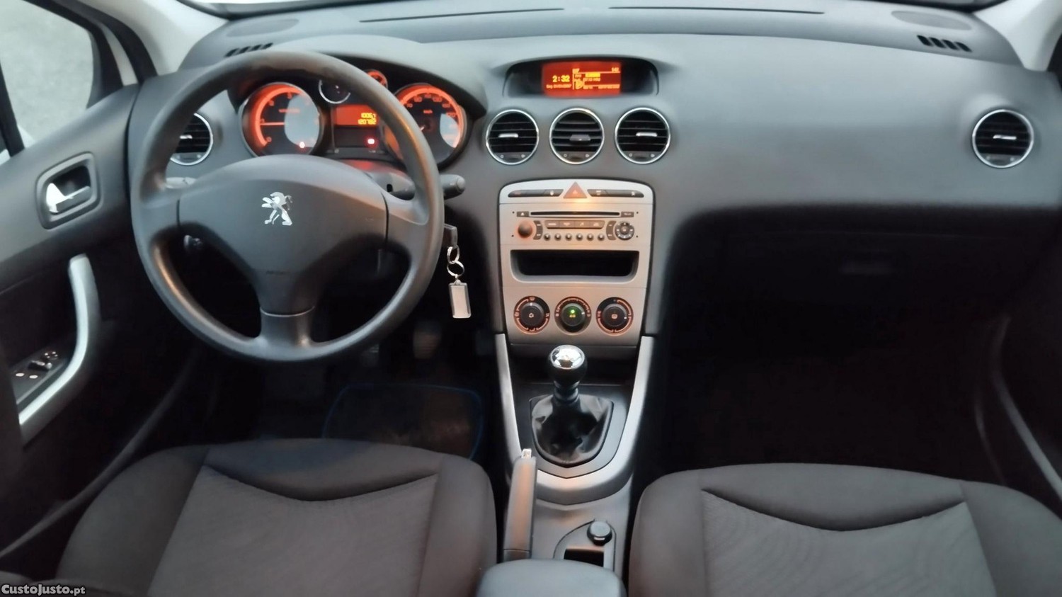 Peugeot 308 1.6 HDi — photo 4