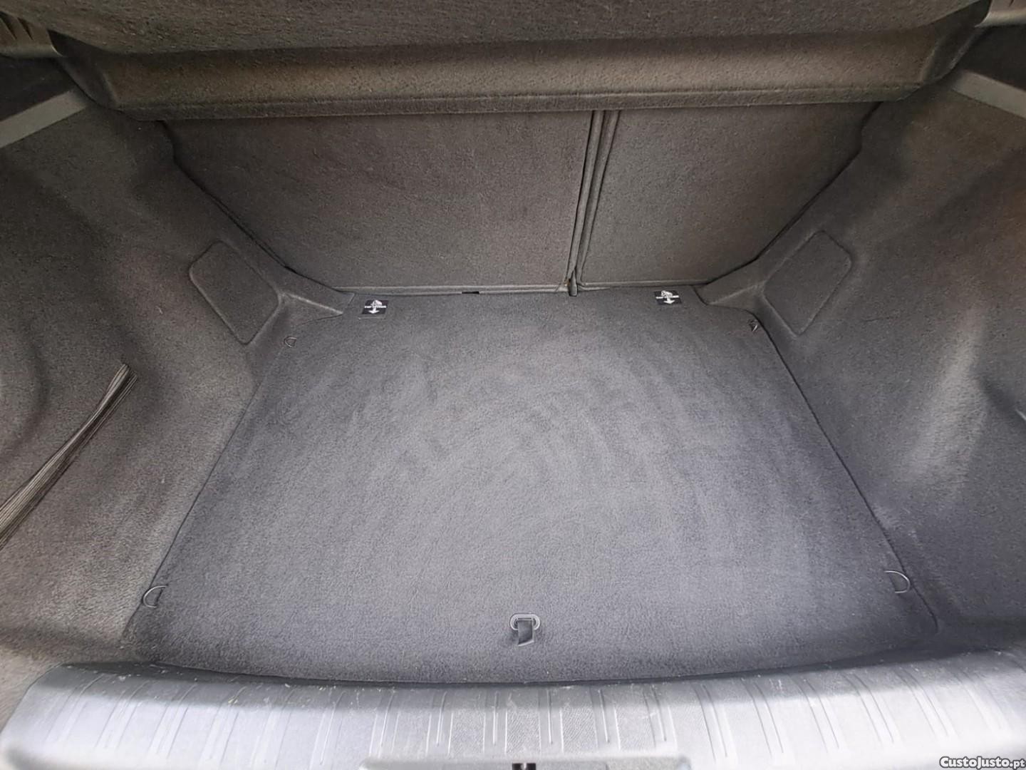 Peugeot 308 PureTech 110 Stop & Start Allure — fotografia 3