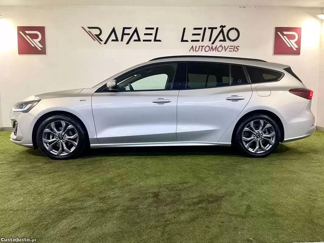 Ford Focus 1.5 tdci ecoblue st-line — fotografia 22