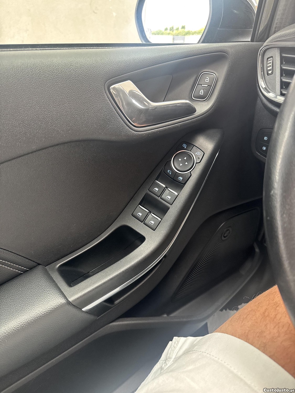 Ford Fiesta 1.0 Ecoboost — fotografia 5