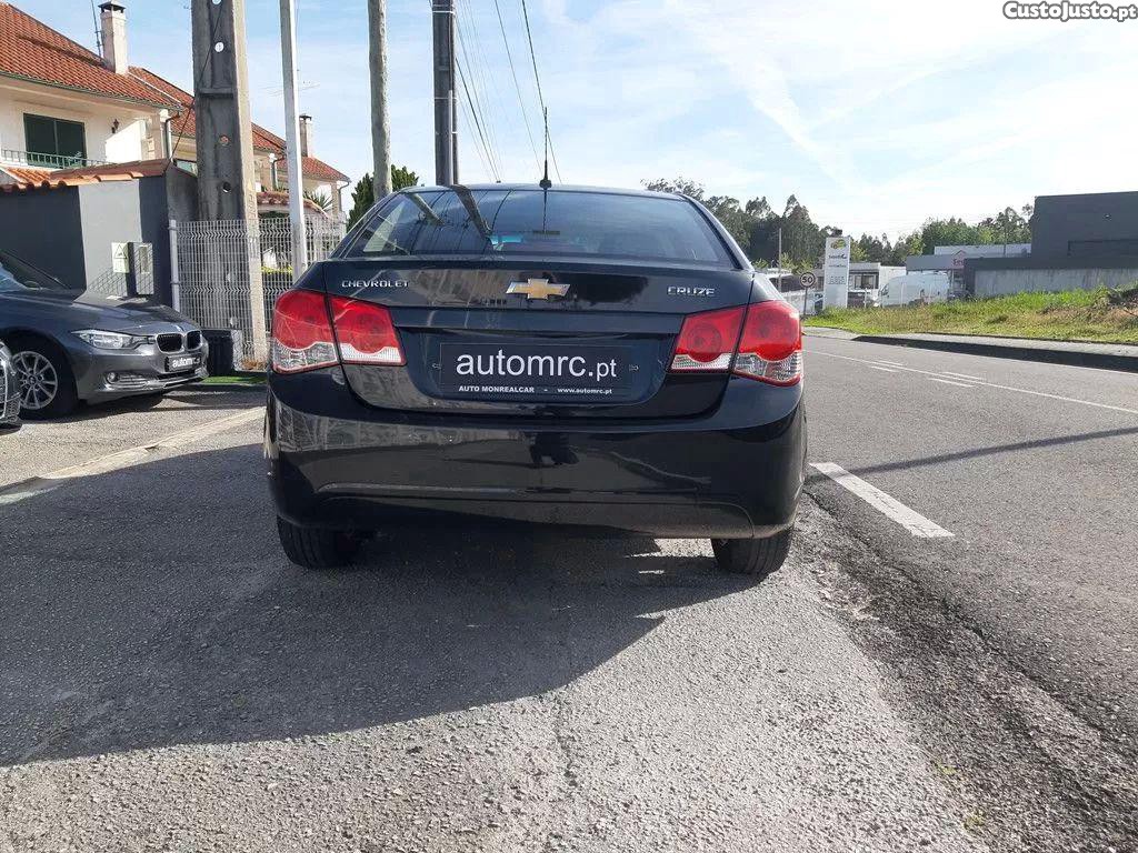 Chevrolet Cruze 1.7 vcdi ltz — fotografia 17