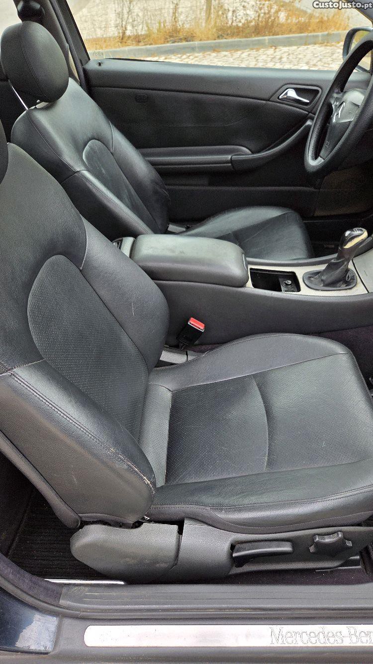 Mercedes-Benz C 220 SportCoupe 143cv — fotografia 5