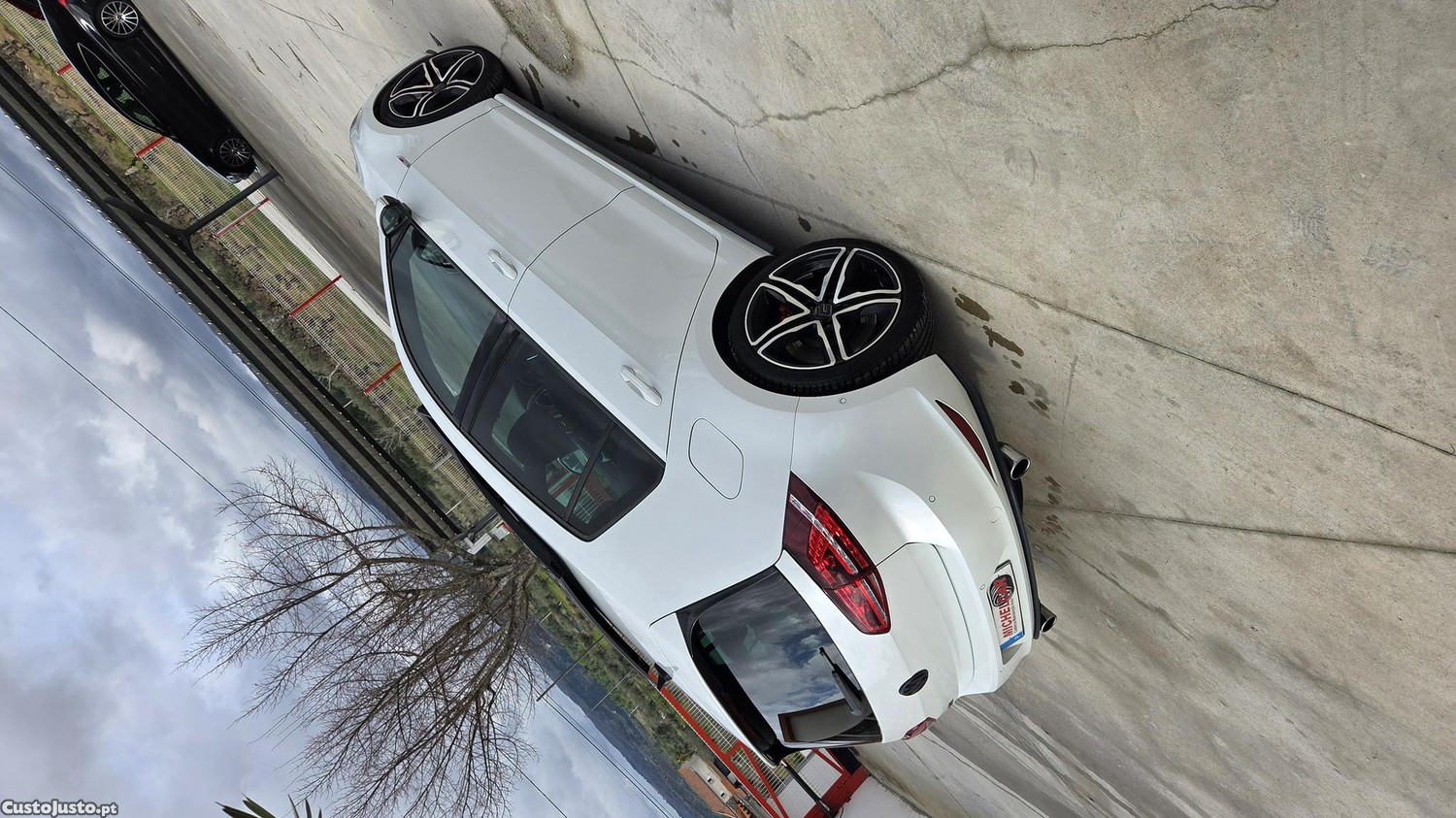 Volkswagen Golf GTI PERFORMANCE 245cv — fotografia 7